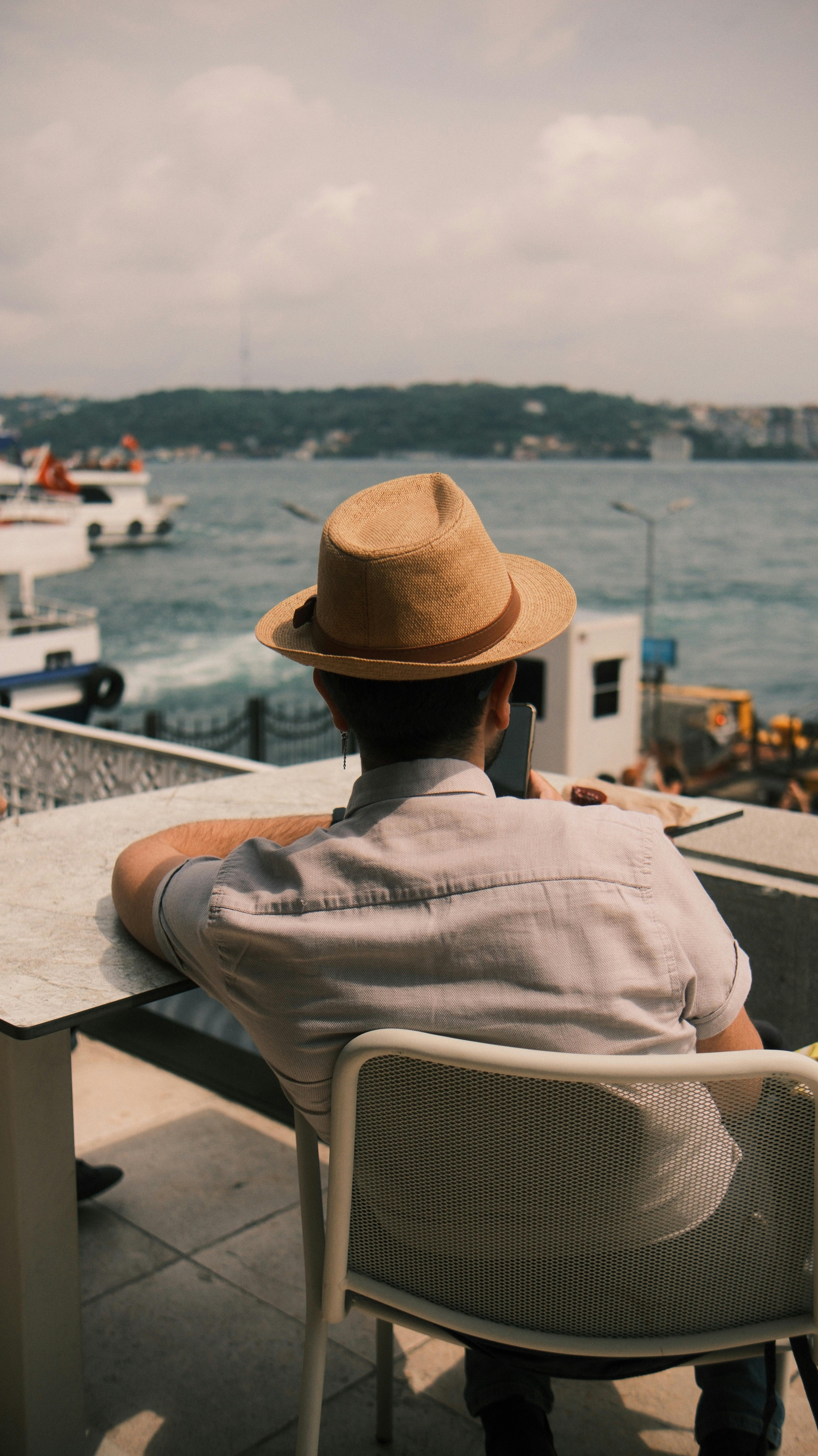 Experienced travel consultant